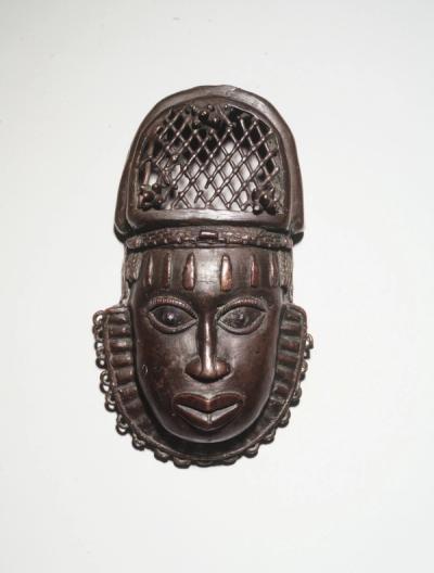 Pendant Mask