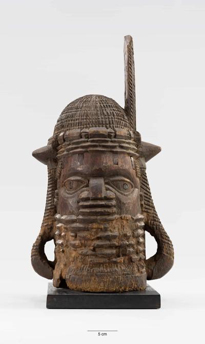 Commemorative Head